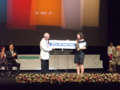 Spela Cadez receiving her prize